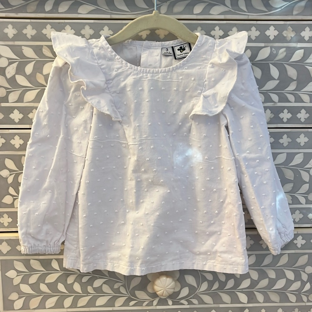 Once worn adorable ruffle sleeved blouse